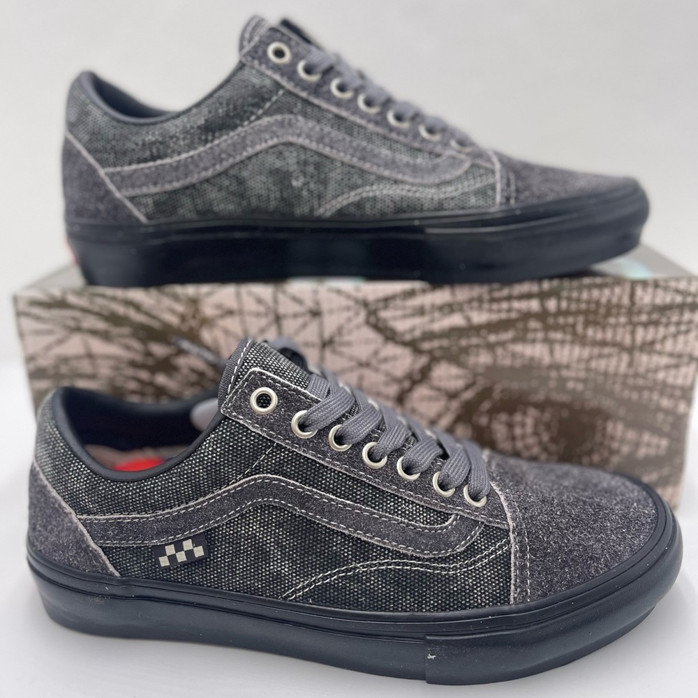 Vans WMNS Skate Old Skool
Quasi Asphalt Sneakers
VN0A5FCB107